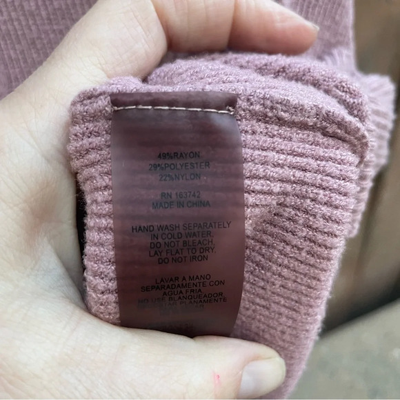 VILA MILANO Women’s Dusty Pink V Neck Sweater Vest Knit Size Large - Picture 6 of 8